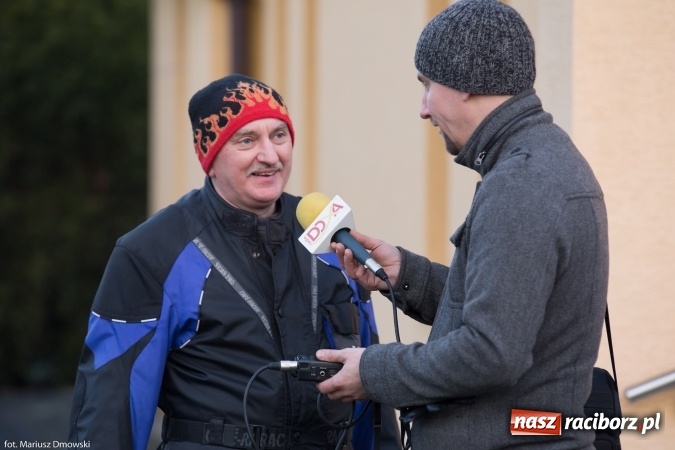 Zdjęcie w galerii na portalu naszraciborz.pl: Doroczne kolędowanie przy żłóbku w Oborze wiadomości z regionu
