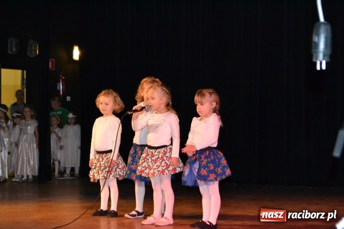 Zdjęcie w galerii na portalu naszraciborz.pl: Orkiestrowe granie w Kuźni Raciborskiej. Zebrano ponad 17 tysięcy złotych wiadomości z regionu