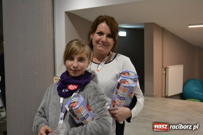 Zdjęcie w galerii na portalu naszraciborz.pl: Orkiestrowe granie w Kuźni Raciborskiej. Zebrano ponad 17 tysięcy złotych wiadomości z regionu