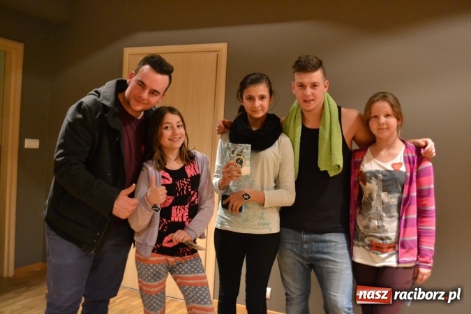 Zdjęcie w galerii na portalu naszraciborz.pl: Orkiestrowe granie w Kuźni Raciborskiej. Zebrano ponad 17 tysięcy złotych wiadomości z regionu