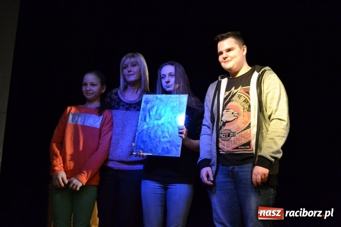 Zdjęcie w galerii na portalu naszraciborz.pl: Orkiestrowe granie w Kuźni Raciborskiej. Zebrano ponad 17 tysięcy złotych wiadomości z regionu