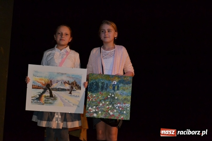 Zdjęcie w galerii na portalu naszraciborz.pl: Orkiestrowe granie w Kuźni Raciborskiej. Zebrano ponad 17 tysięcy złotych wiadomości z regionu