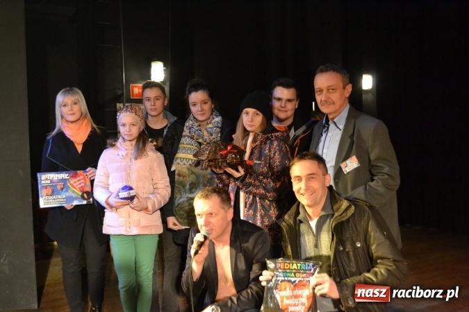 Zdjęcie w galerii na portalu naszraciborz.pl: Orkiestrowe granie w Kuźni Raciborskiej. Zebrano ponad 17 tysięcy złotych wiadomości z regionu