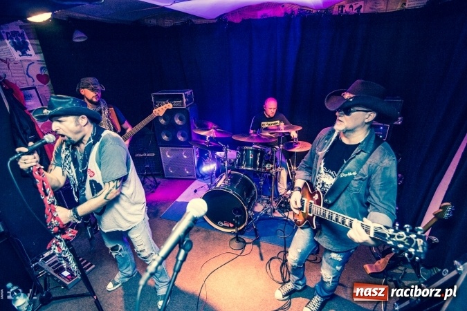 Zdjęcie w galerii na portalu naszraciborz.pl: Blend na after party na Końcu Świata wiadomości z regionu