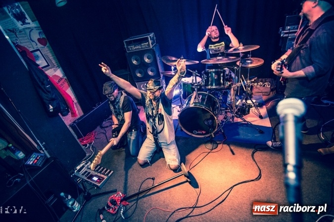 Zdjęcie w galerii na portalu naszraciborz.pl: Blend na after party na Końcu Świata wiadomości z regionu