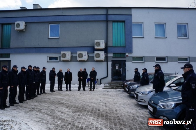 Zdjęcie w galerii na portalu naszraciborz.pl: Nowe radiowozy dla raciborskich policjantów  wiadomości z regionu