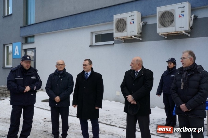 Zdjęcie w galerii na portalu naszraciborz.pl: Nowe radiowozy dla raciborskich policjantów  wiadomości z regionu
