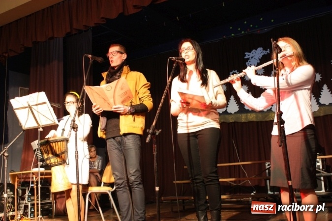 Zdjęcie w galerii na portalu naszraciborz.pl: Krzanowicki wiecz&oacute;r kolęd wiadomości z regionu