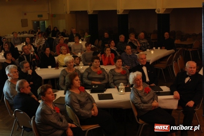 Zdjęcie w galerii na portalu naszraciborz.pl: Krzanowicki wiecz&oacute;r kolęd wiadomości z regionu