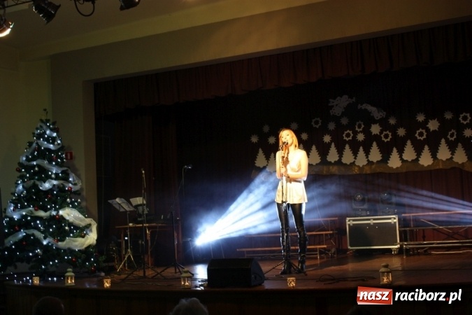Zdjęcie w galerii na portalu naszraciborz.pl: Krzanowicki wiecz&oacute;r kolęd wiadomości z regionu