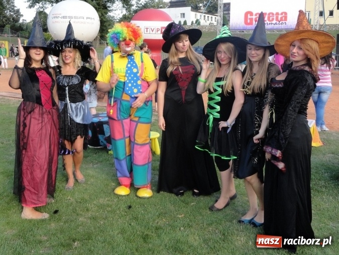 Zdjęcie w galerii na portalu naszraciborz.pl: Całoroczna wypożyczalnia strojów karnawałowych w Crazy Club wiadomości z regionu