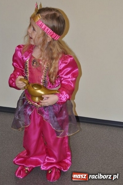 Zdjęcie w galerii na portalu naszraciborz.pl: Całoroczna wypożyczalnia strojów karnawałowych w Crazy Club wiadomości z regionu