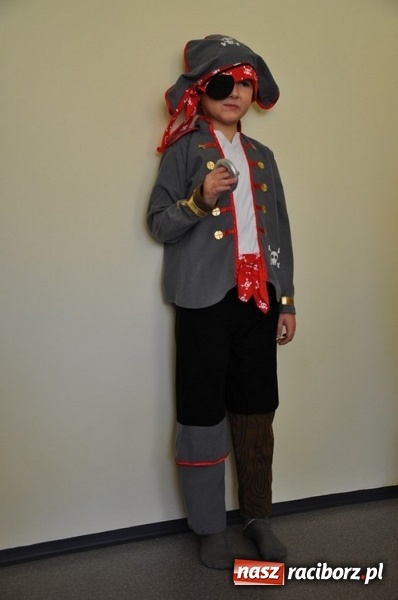 Zdjęcie w galerii na portalu naszraciborz.pl: Całoroczna wypożyczalnia strojów karnawałowych w Crazy Club wiadomości z regionu