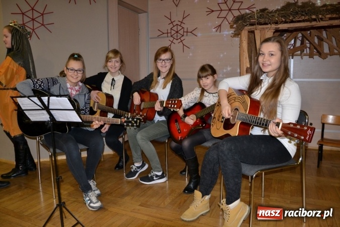 Zdjęcie w galerii na portalu naszraciborz.pl: XVI Przegląd jasełkowy w Tworkowie wiadomości z regionu