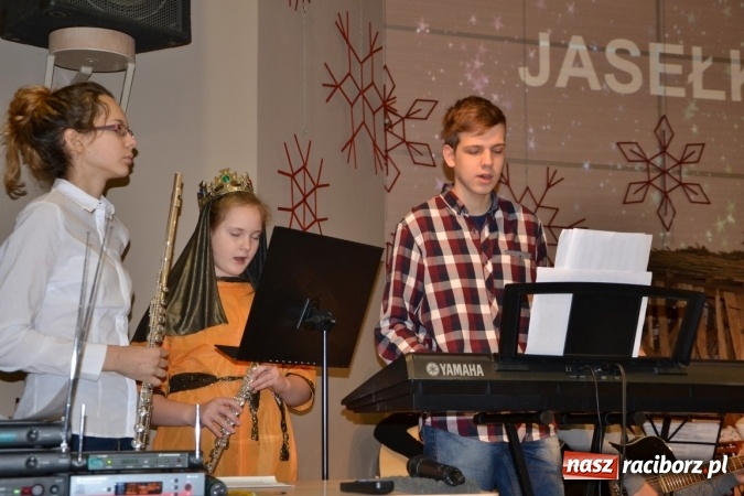 Zdjęcie w galerii na portalu naszraciborz.pl: XVI Przegląd jasełkowy w Tworkowie wiadomości z regionu