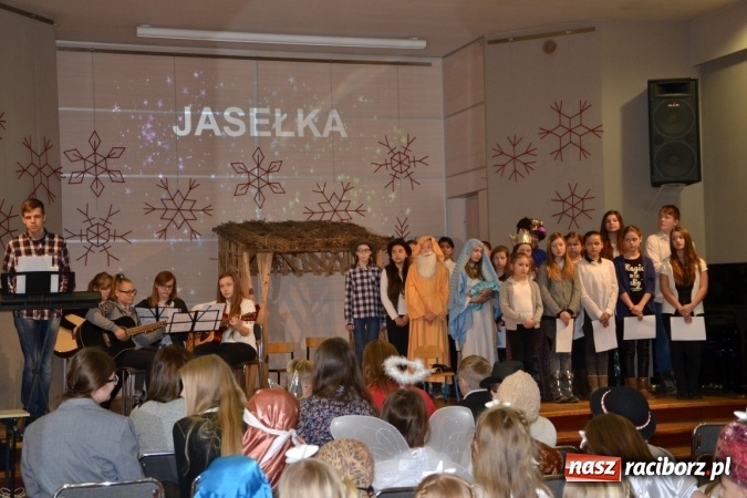 Zdjęcie w galerii na portalu naszraciborz.pl: XVI Przegląd jasełkowy w Tworkowie wiadomości z regionu