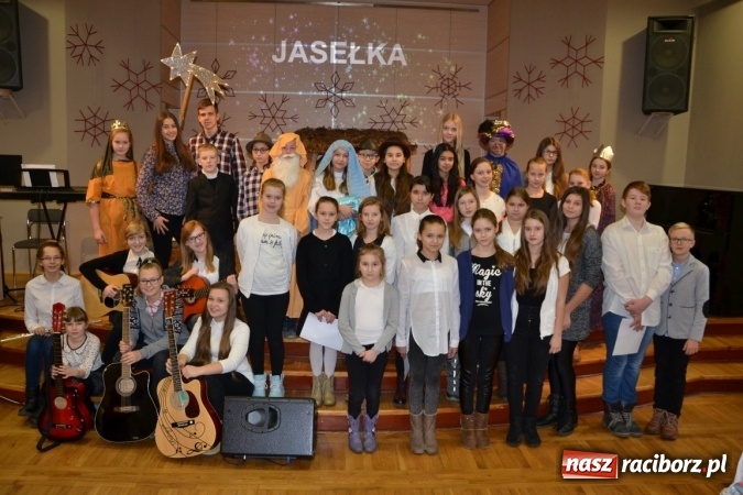 Zdjęcie w galerii na portalu naszraciborz.pl: XVI Przegląd jasełkowy w Tworkowie wiadomości z regionu