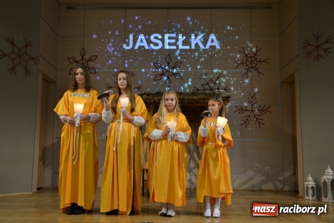 Zdjęcie w galerii na portalu naszraciborz.pl: XVI Przegląd jasełkowy w Tworkowie wiadomości z regionu
