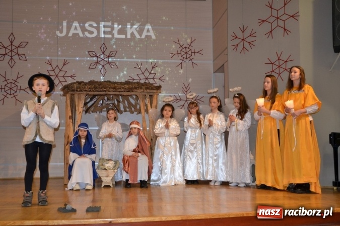 Zdjęcie w galerii na portalu naszraciborz.pl: XVI Przegląd jasełkowy w Tworkowie wiadomości z regionu