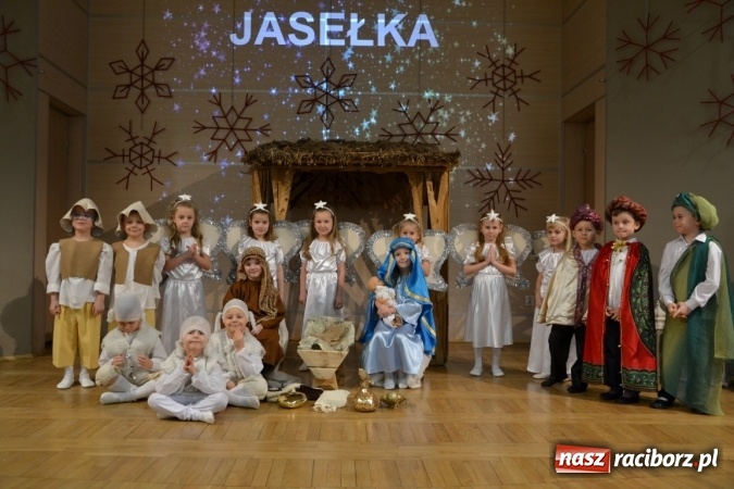 Zdjęcie w galerii na portalu naszraciborz.pl: XVI Przegląd jasełkowy w Tworkowie wiadomości z regionu