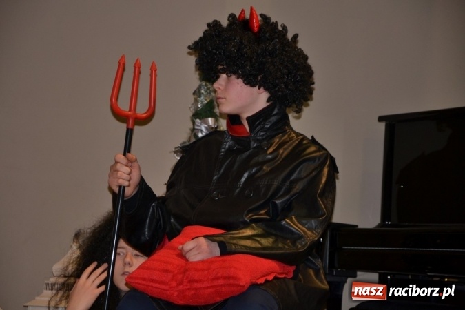 Zdjęcie w galerii na portalu naszraciborz.pl: XVI Przegląd jasełkowy w Tworkowie wiadomości z regionu