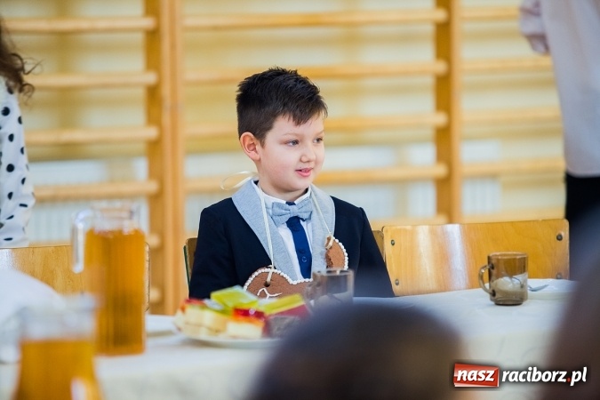 Zdjęcie w galerii na portalu naszraciborz.pl: Powiatowy Konkurs Kolęd i Pastorałek Niemieckich dla Szkół Podstawowych wiadomości z regionu