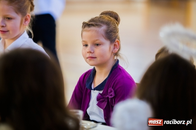 Zdjęcie w galerii na portalu naszraciborz.pl: Powiatowy Konkurs Kolęd i Pastorałek Niemieckich dla Szkół Podstawowych wiadomości z regionu