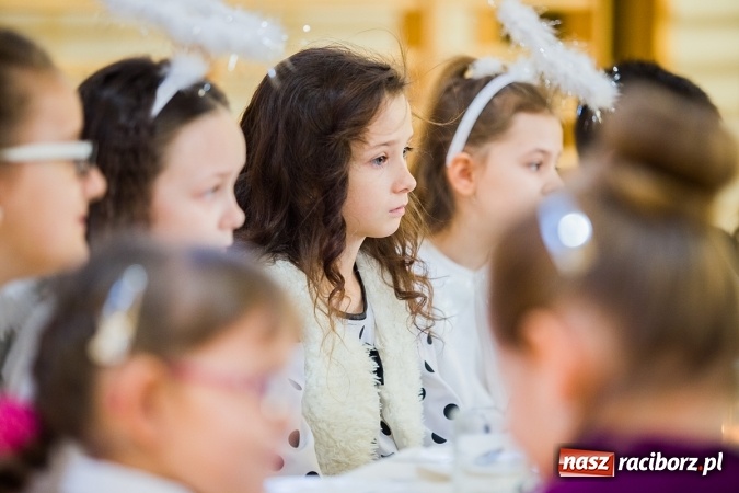 Zdjęcie w galerii na portalu naszraciborz.pl: Powiatowy Konkurs Kolęd i Pastorałek Niemieckich dla Szkół Podstawowych wiadomości z regionu