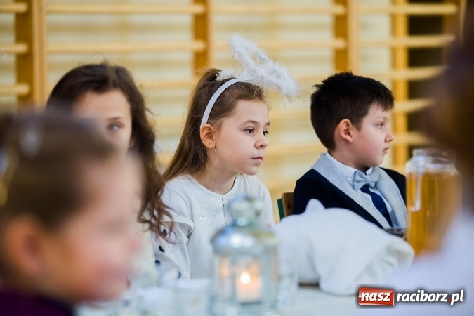 Zdjęcie w galerii na portalu naszraciborz.pl: Powiatowy Konkurs Kolęd i Pastorałek Niemieckich dla Szkół Podstawowych wiadomości z regionu