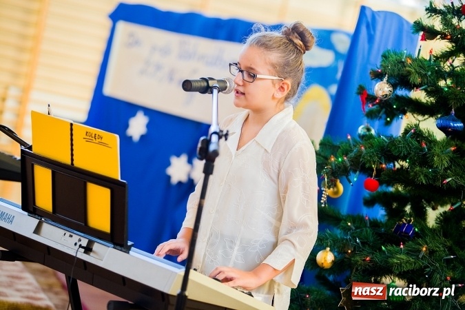 Zdjęcie w galerii na portalu naszraciborz.pl: Powiatowy Konkurs Kolęd i Pastorałek Niemieckich dla Szkół Podstawowych wiadomości z regionu
