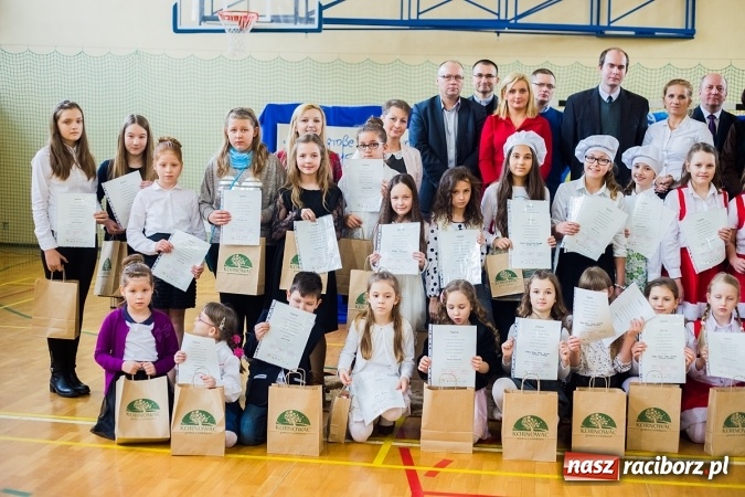 Zdjęcie w galerii na portalu naszraciborz.pl: Powiatowy Konkurs Kolęd i Pastorałek Niemieckich dla Szkół Podstawowych wiadomości z regionu