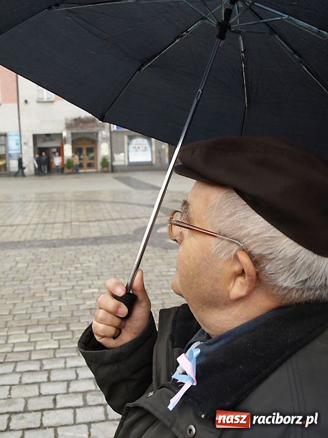 Zdjęcie w galerii na portalu naszraciborz.pl: Jubileusz w strugach deszczu wiadomości z regionu