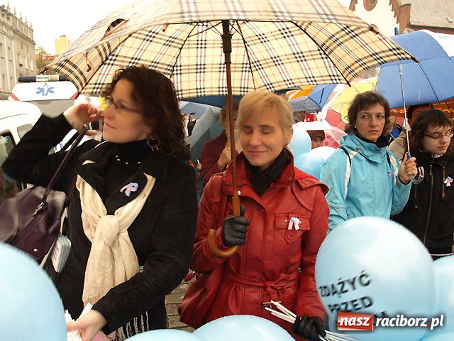 Zdjęcie w galerii na portalu naszraciborz.pl: Jubileusz w strugach deszczu wiadomości z regionu