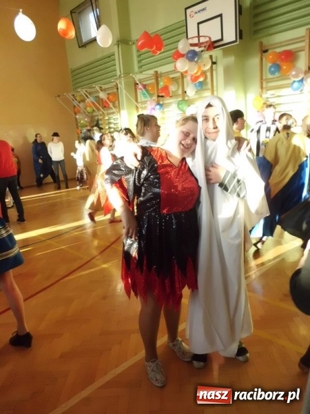 Zdjęcie w galerii na portalu naszraciborz.pl: Integracyjny bal karnawałowy uczniów ZSS nr 10 i Szkoły Podstawowej nr 1 wiadomości z regionu