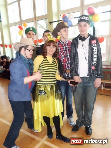 Zdjęcie w galerii na portalu naszraciborz.pl: Integracyjny bal karnawałowy uczniów ZSS nr 10 i Szkoły Podstawowej nr 1 wiadomości z regionu