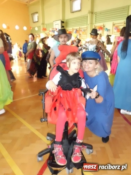 Zdjęcie w galerii na portalu naszraciborz.pl: Integracyjny bal karnawałowy uczniów ZSS nr 10 i Szkoły Podstawowej nr 1 wiadomości z regionu