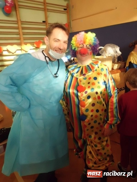 Zdjęcie w galerii na portalu naszraciborz.pl: Integracyjny bal karnawałowy uczniów ZSS nr 10 i Szkoły Podstawowej nr 1 wiadomości z regionu