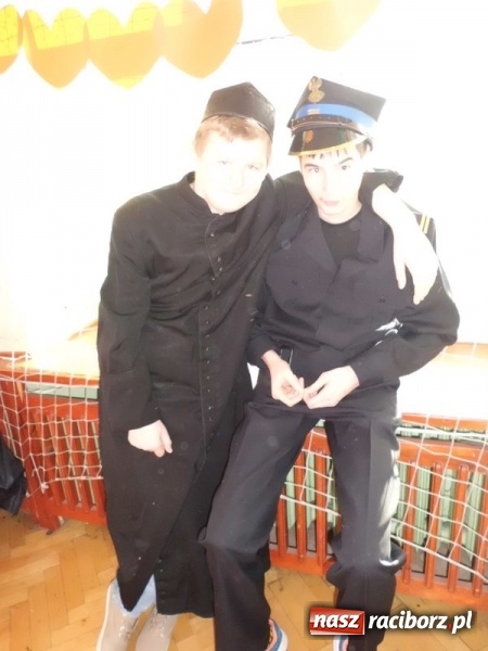 Zdjęcie w galerii na portalu naszraciborz.pl: Integracyjny bal karnawałowy uczniów ZSS nr 10 i Szkoły Podstawowej nr 1 wiadomości z regionu