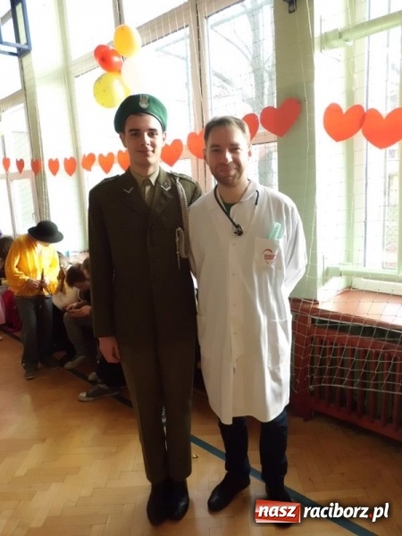 Zdjęcie w galerii na portalu naszraciborz.pl: Integracyjny bal karnawałowy uczniów ZSS nr 10 i Szkoły Podstawowej nr 1 wiadomości z regionu