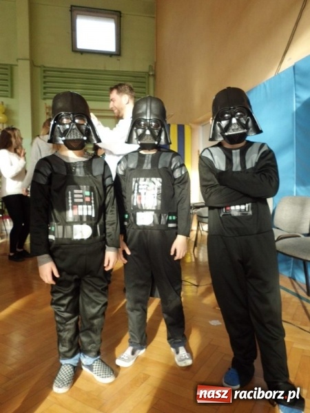 Zdjęcie w galerii na portalu naszraciborz.pl: Integracyjny bal karnawałowy uczniów ZSS nr 10 i Szkoły Podstawowej nr 1 wiadomości z regionu