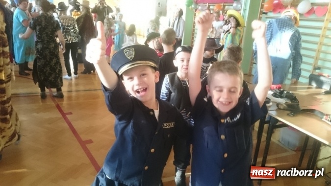 Zdjęcie w galerii na portalu naszraciborz.pl: Integracyjny bal karnawałowy uczniów ZSS nr 10 i Szkoły Podstawowej nr 1 wiadomości z regionu