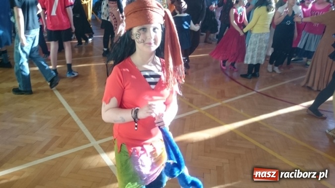 Zdjęcie w galerii na portalu naszraciborz.pl: Integracyjny bal karnawałowy uczniów ZSS nr 10 i Szkoły Podstawowej nr 1 wiadomości z regionu