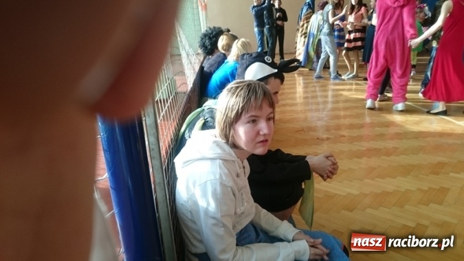 Zdjęcie w galerii na portalu naszraciborz.pl: Integracyjny bal karnawałowy uczniów ZSS nr 10 i Szkoły Podstawowej nr 1 wiadomości z regionu