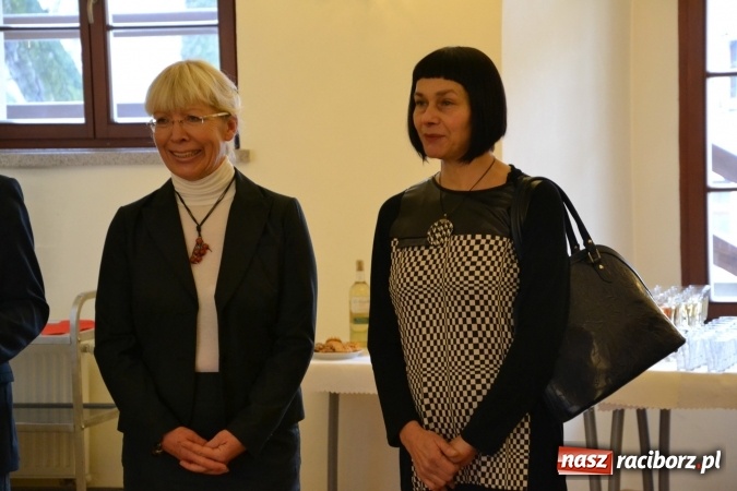 Zdjęcie w galerii na portalu naszraciborz.pl: Mozaika i witraż - na zamku otwarto nową wystawę wiadomości z regionu