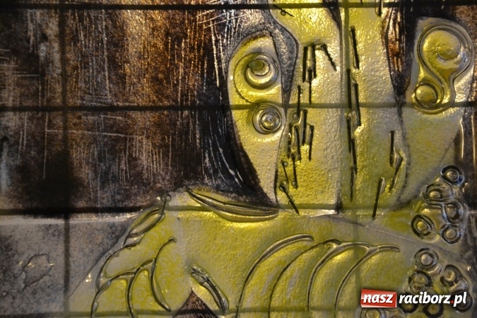 Zdjęcie w galerii na portalu naszraciborz.pl: Mozaika i witraż - na zamku otwarto nową wystawę wiadomości z regionu