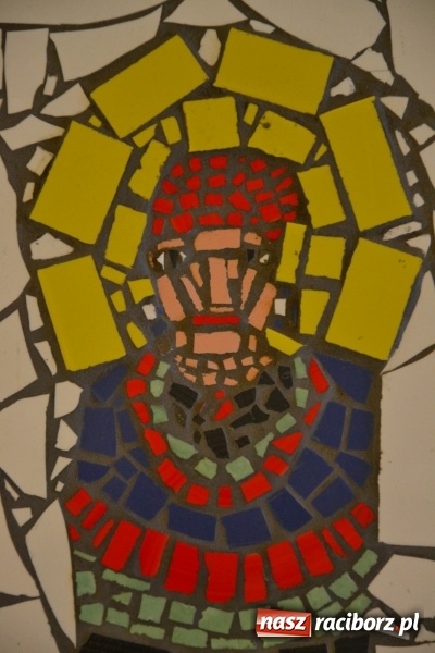 Zdjęcie w galerii na portalu naszraciborz.pl: Mozaika i witraż - na zamku otwarto nową wystawę wiadomości z regionu