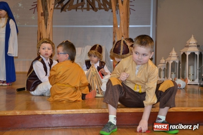 Zdjęcie w galerii na portalu naszraciborz.pl: Tworkowskie jasełka - dzień drugi  wiadomości z regionu