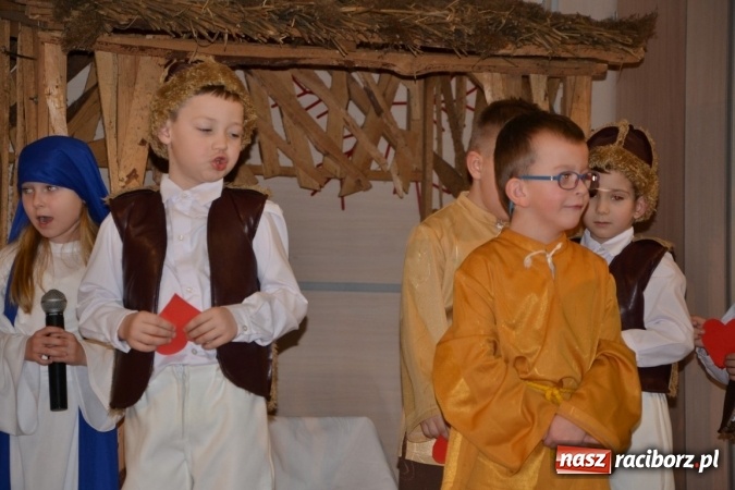 Zdjęcie w galerii na portalu naszraciborz.pl: Tworkowskie jasełka - dzień drugi  wiadomości z regionu