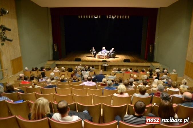 Zdjęcie w galerii na portalu naszraciborz.pl: Barbara Gruszka-Zych i Krzysztof Zanussi gościli w Kuźni Kultury  wiadomości z regionu