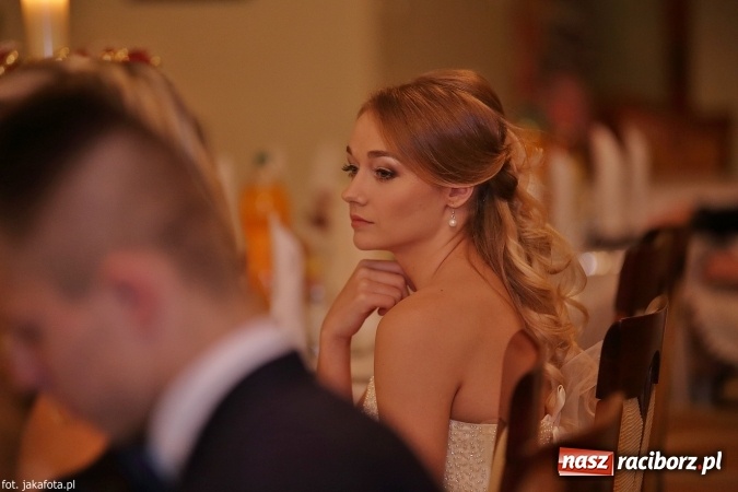 Zdjęcie w galerii na portalu naszraciborz.pl: Maturzyści z raciborskiego ZSOMS bawią się w Rogowie  wiadomości z regionu